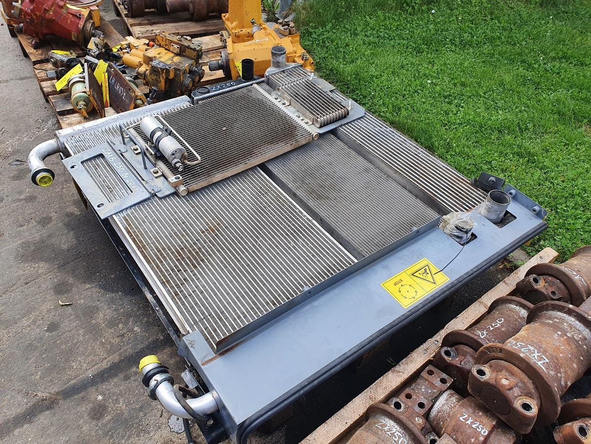 Hitachi ZX 250 LC N 3 - Kjølesystem for Bygg og anlegg: bilde 1 Hitachi ZX 250 LC N 3 - Kjølesystem for Bygg og anlegg: bilde 1