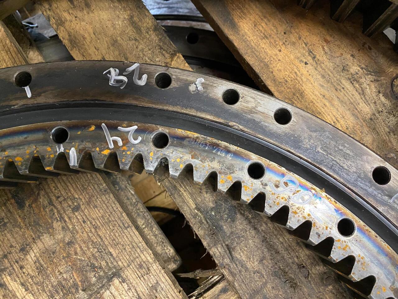 Hitachi ZX 50 - Svingkrans for Bygg og anlegg: bilde 2 Hitachi ZX 50 - Svingkrans for Bygg og anlegg: bilde 2