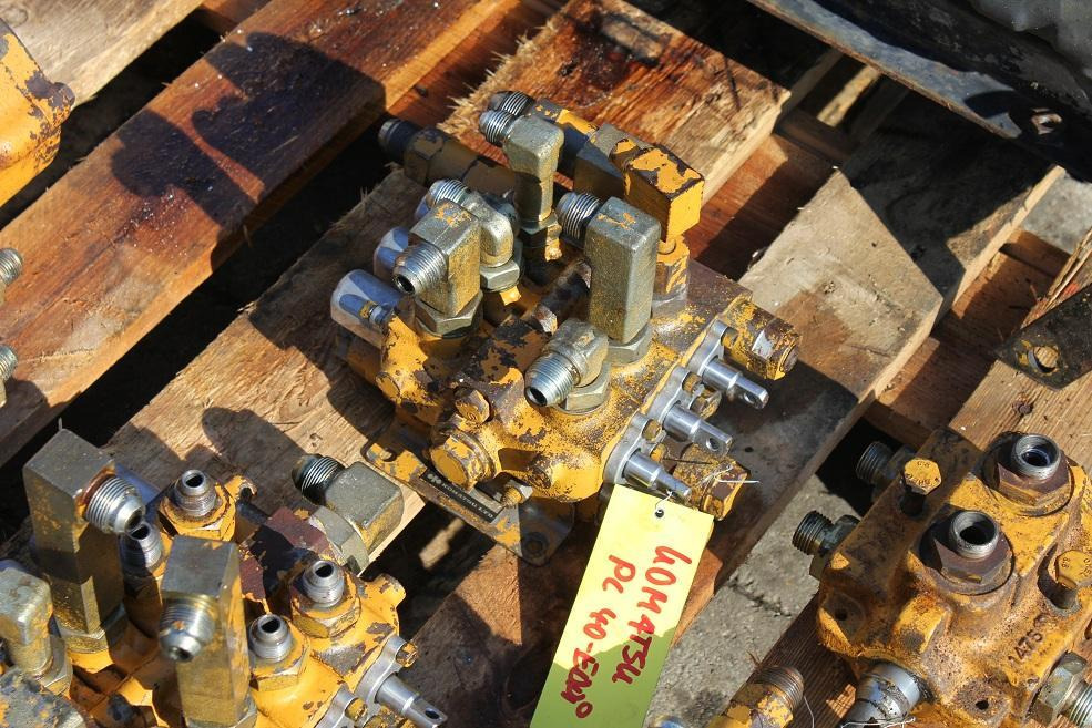 Komatsu PC 40 - Hydraulisk ventil for Bygg og anlegg: bilde 3 Komatsu PC 40 - Hydraulisk ventil for Bygg og anlegg: bilde 3