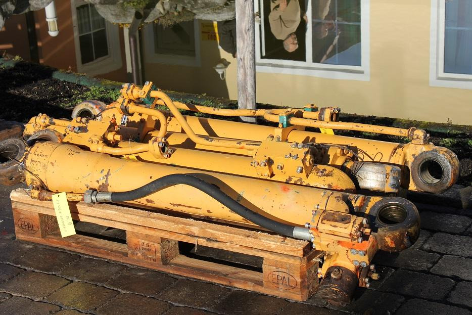 Liebherr A 902 LIT - Hydraulisk sylinder for Bygg og anlegg: bilde 2 Liebherr A 902 LIT - Hydraulisk sylinder for Bygg og anlegg: bilde 2