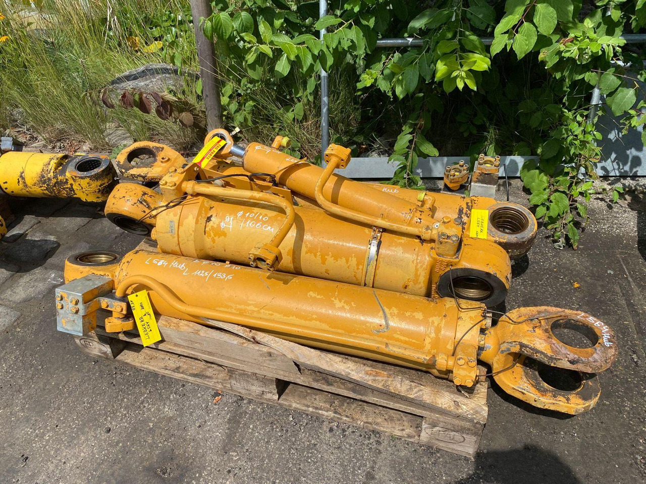 Liebherr L 564 - Hydraulisk sylinder for Bygg og anlegg: bilde 3 Liebherr L 564 - Hydraulisk sylinder for Bygg og anlegg: bilde 3