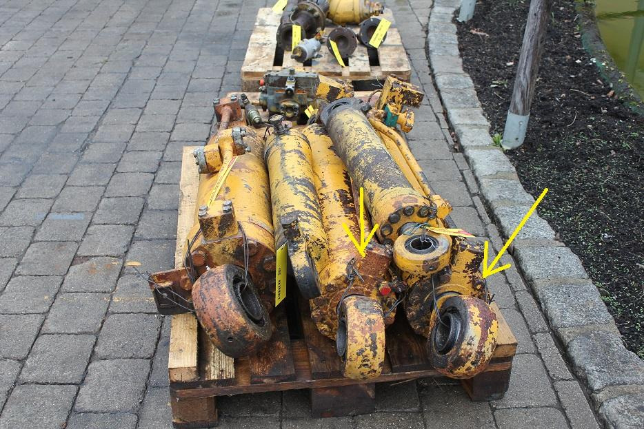 Liebherr L551 - Hydraulisk sylinder for Bygg og anlegg: bilde 2 Liebherr L551 - Hydraulisk sylinder for Bygg og anlegg: bilde 2