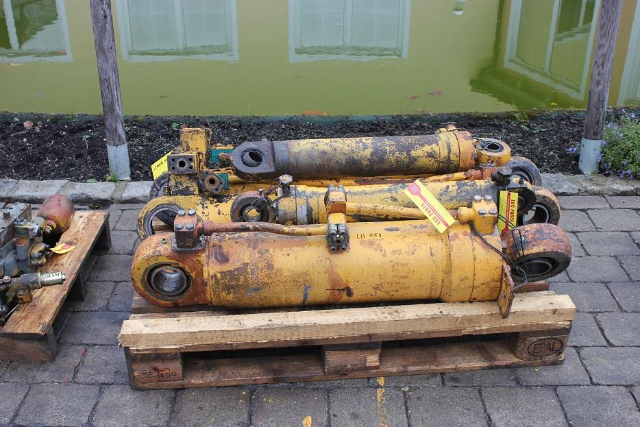 Liebherr L551 - Hydraulisk sylinder for Bygg og anlegg: bilde 3 Liebherr L551 - Hydraulisk sylinder for Bygg og anlegg: bilde 3