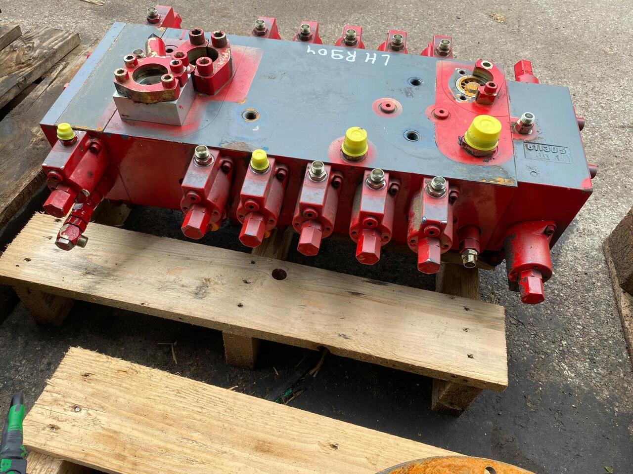 Liebherr R 904 - Hydraulisk ventil for Bygg og anlegg: bilde 2 Liebherr R 904 - Hydraulisk ventil for Bygg og anlegg: bilde 2