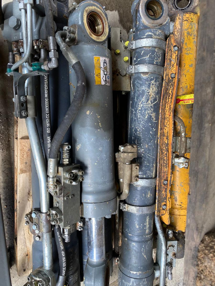 Liebherr R 924 C - Hydraulisk sylinder for Bygg og anlegg: bilde 2 Liebherr R 924 C - Hydraulisk sylinder for Bygg og anlegg: bilde 2