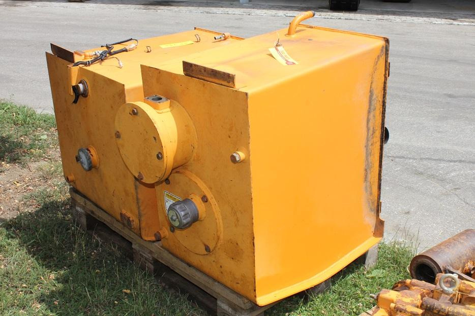 Samsung SE 130 LC - Hydraulisk tank for Bygg og anlegg: bilde 5 Samsung SE 130 LC - Hydraulisk tank for Bygg og anlegg: bilde 5