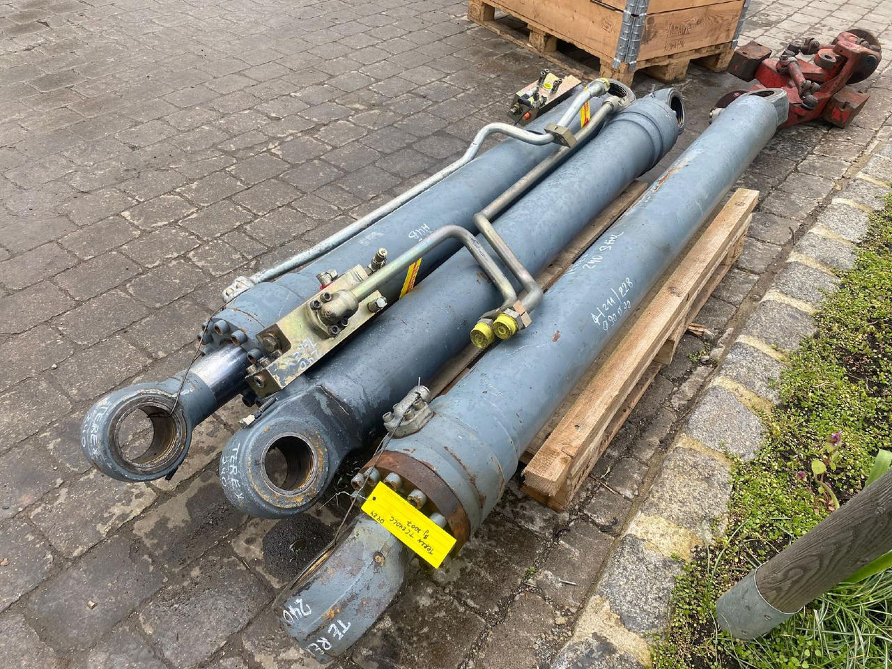 Terex TC 240LC - Hydraulisk sylinder for Bygg og anlegg: bilde 4 Terex TC 240LC - Hydraulisk sylinder for Bygg og anlegg: bilde 4