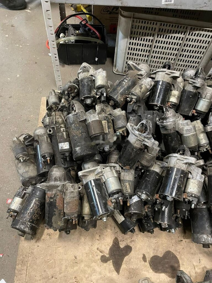 Bosch Iveco Daily 12V 0001109306 light - Motorstarter for Varebil: bilde 4 Bosch Iveco Daily 12V 0001109306 light - Motorstarter for Varebil: bilde 4