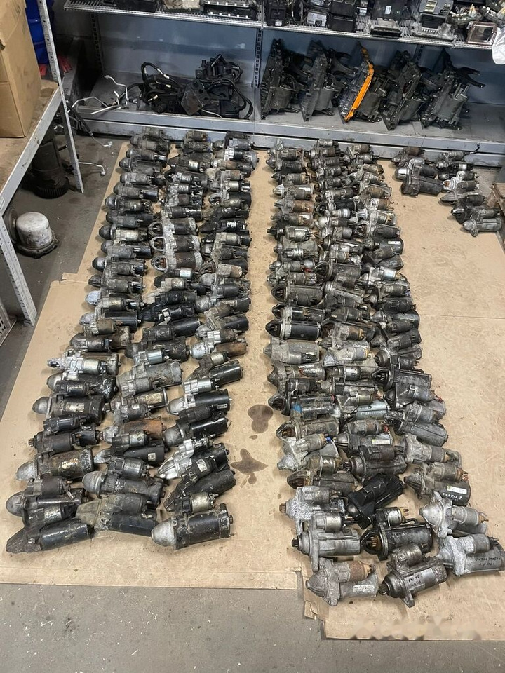 Bosch Iveco Daily 12V 0001109306 light - Motorstarter for Varebil: bilde 1 Bosch Iveco Daily 12V 0001109306 light - Motorstarter for Varebil: bilde 1