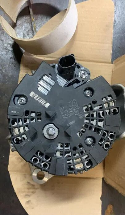 IVECO DAILY 3.0 220 A IVECO - Dynamo for Lastebil: bilde 2 IVECO DAILY 3.0 220 A IVECO - Dynamo for Lastebil: bilde 2