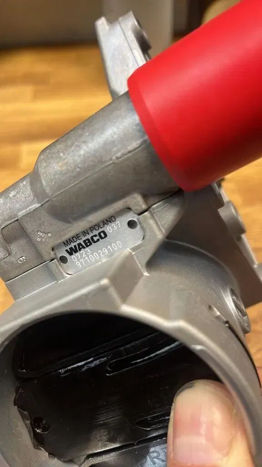 NOWY ZAWÓR PARKUJĄCO LUZUJĄCY WABCO 9710029100 - Bremseventil for Lastebil: bilde 2 NOWY ZAWÓR PARKUJĄCO LUZUJĄCY WABCO 9710029100 - Bremseventil for Lastebil: bilde 2
