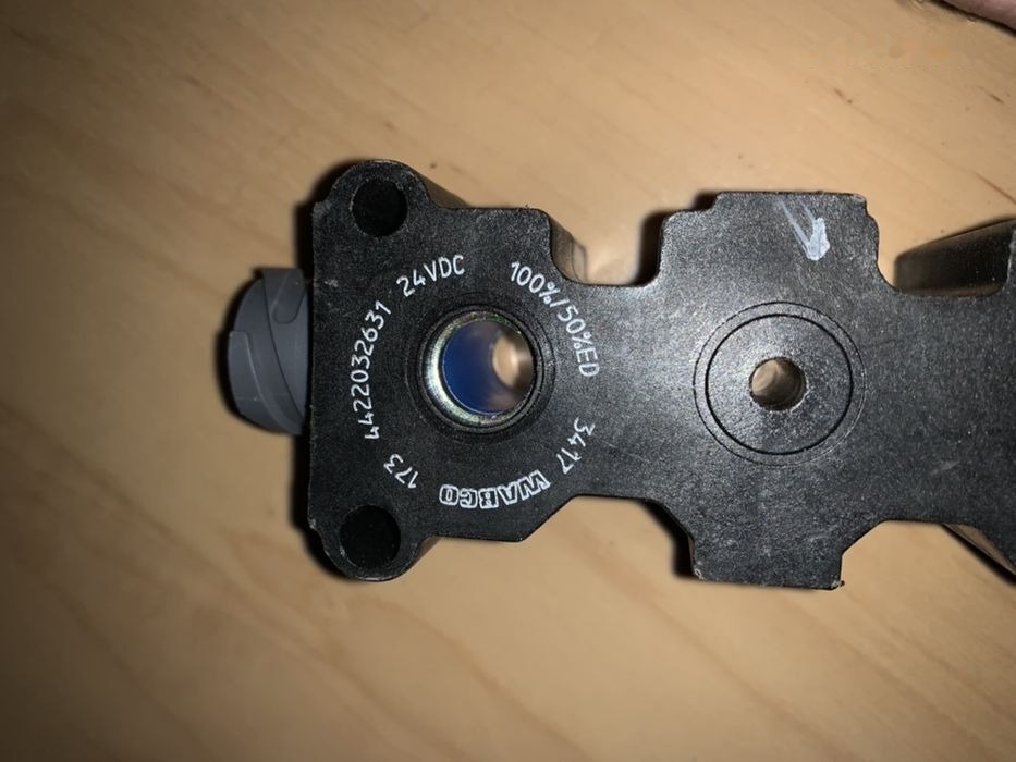 WABCO Cewka zawór osuszacza Volvo ECAS różne rodzaje Hurt części 4422032631 - Bremseventil for Lastebil: bilde 4 WABCO Cewka zawór osuszacza Volvo ECAS różne rodzaje Hurt części 4422032631 - Bremseventil for Lastebil: bilde 4