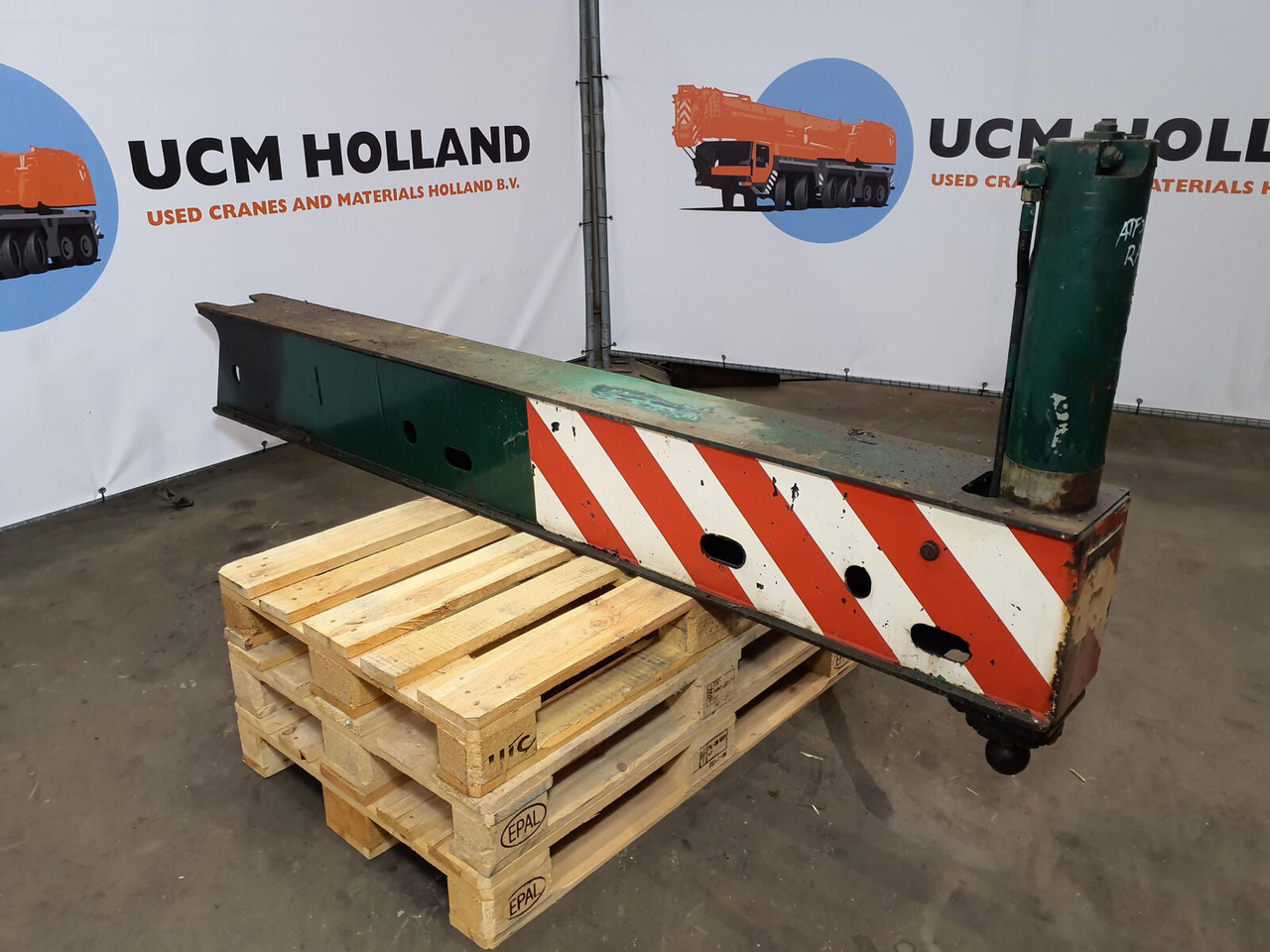 FAUN ATF 30-2 outrigger beam rear complete - Fjæring for Mobilkran: bilde 1 FAUN ATF 30-2 outrigger beam rear complete - Fjæring for Mobilkran: bilde 1