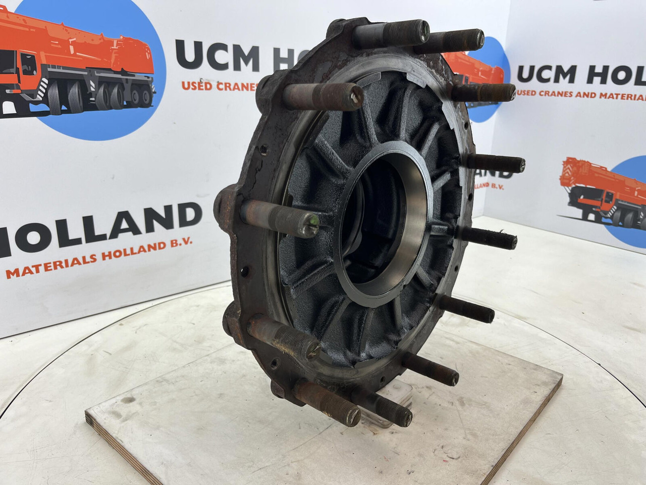 Grove GMK Megatrak wheel hub - Hjulnav for Kran: bilde 2 Grove GMK Megatrak wheel hub - Hjulnav for Kran: bilde 2