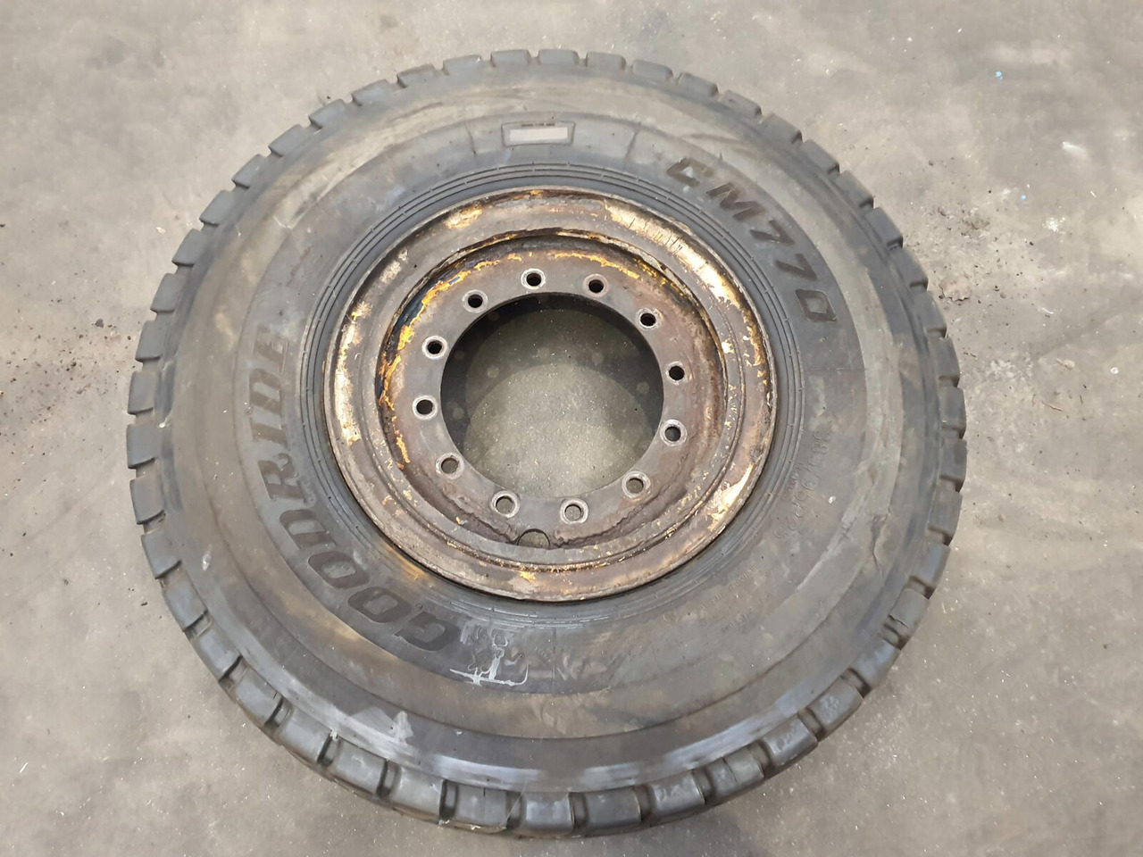 Grove Wheel 385/95R25 12 5.4 3p - Komplett hjul for Kran: bilde 1 Grove Wheel 385/95R25 12 5.4 3p - Komplett hjul for Kran: bilde 1
