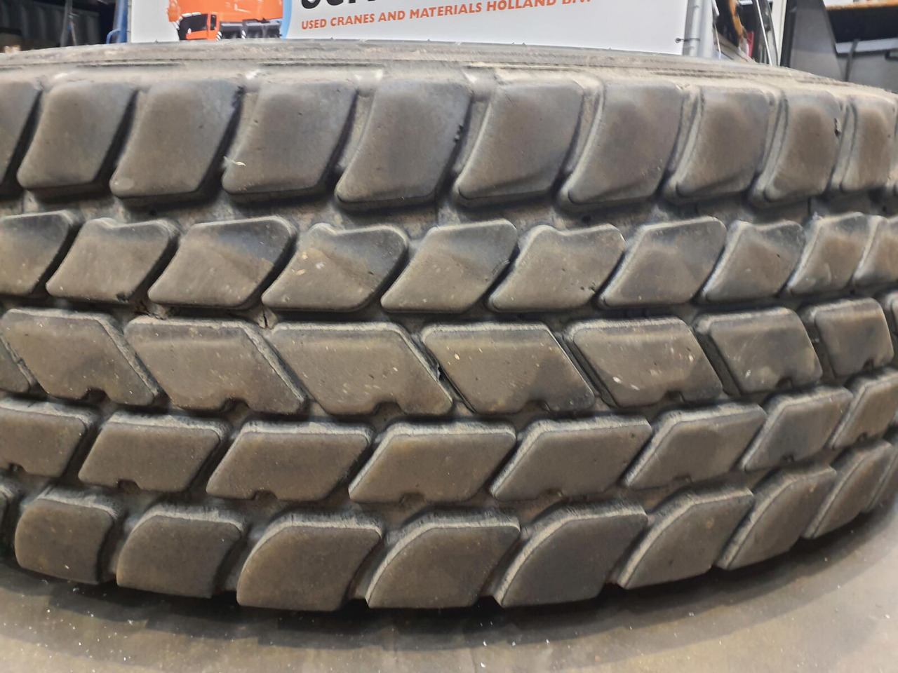 Grove Wheel 445/95R25 12 13.4 2p alu - Komplett hjul for Kran: bilde 3 Grove Wheel 445/95R25 12 13.4 2p alu - Komplett hjul for Kran: bilde 3