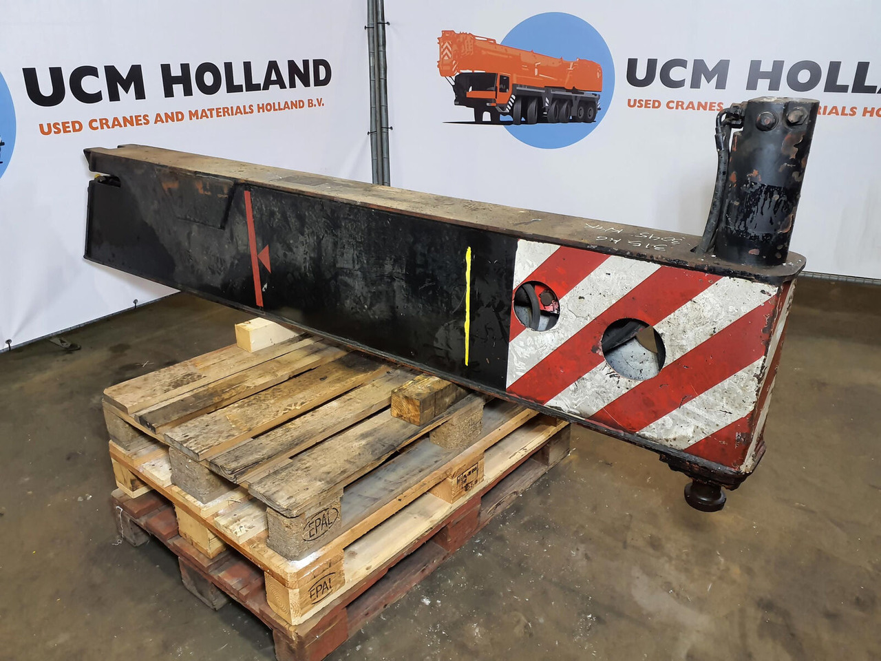 Krupp KMK 3045 outrigger beam complete - Fjæring for Mobilkran: bilde 1 Krupp KMK 3045 outrigger beam complete - Fjæring for Mobilkran: bilde 1