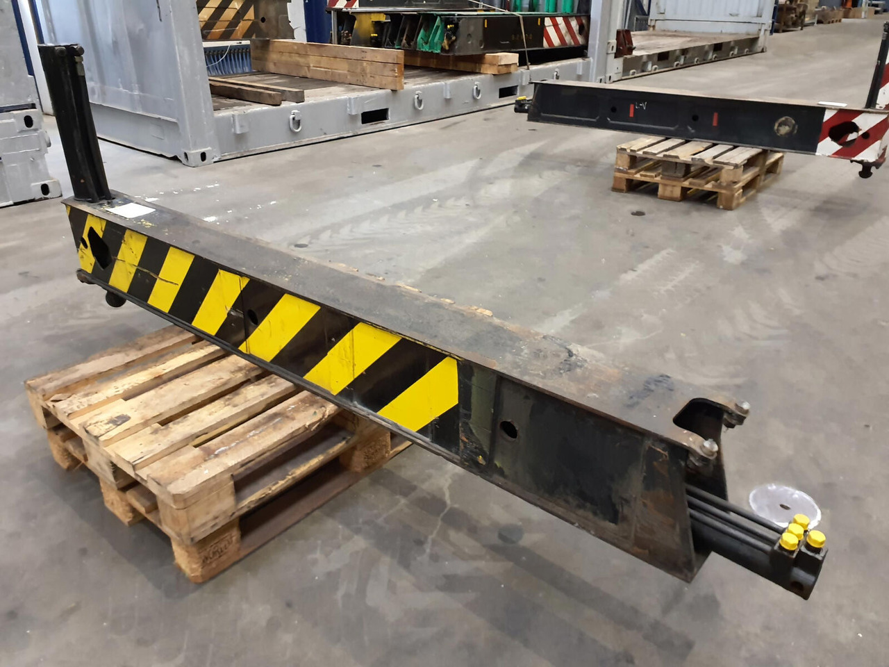 Liebherr LTM 1035-2 sliding beam complete - Fjæring for Kran: bilde 4 Liebherr LTM 1035-2 sliding beam complete - Fjæring for Kran: bilde 4