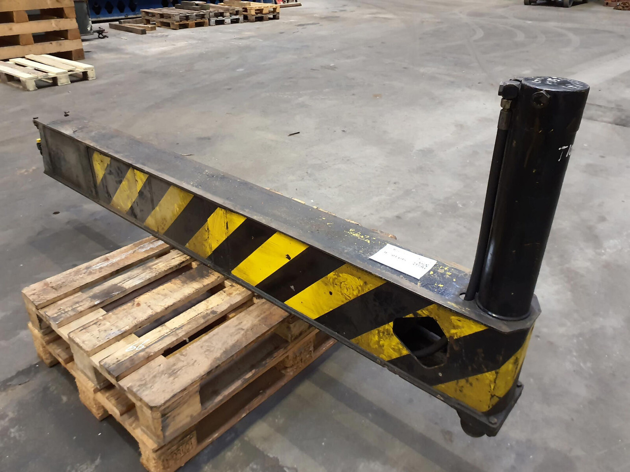 Liebherr LTM 1035-2 sliding beam complete - Fjæring for Kran: bilde 1 Liebherr LTM 1035-2 sliding beam complete - Fjæring for Kran: bilde 1