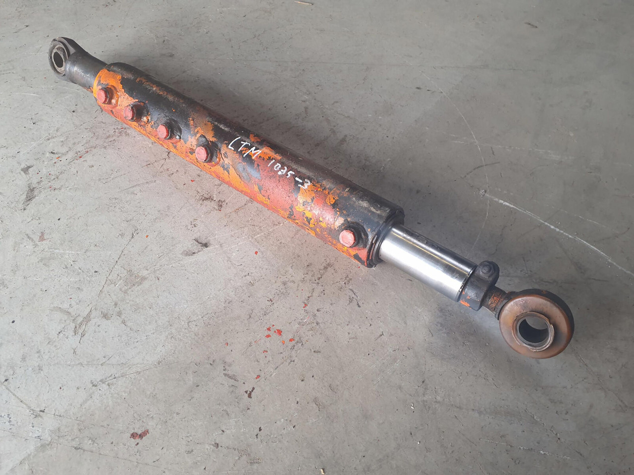 Liebherr LTM 1035 LTM 1025 steering locking cylinder - Hydraulisk sylinder for Mobilkran: bilde 3 Liebherr LTM 1035 LTM 1025 steering locking cylinder - Hydraulisk sylinder for Mobilkran: bilde 3