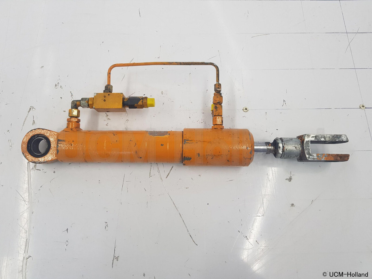 Liebherr LTM 1080-1 cabin tilt cylinder - Hydraulisk sylinder for Mobilkran: bilde 1 Liebherr LTM 1080-1 cabin tilt cylinder - Hydraulisk sylinder for Mobilkran: bilde 1