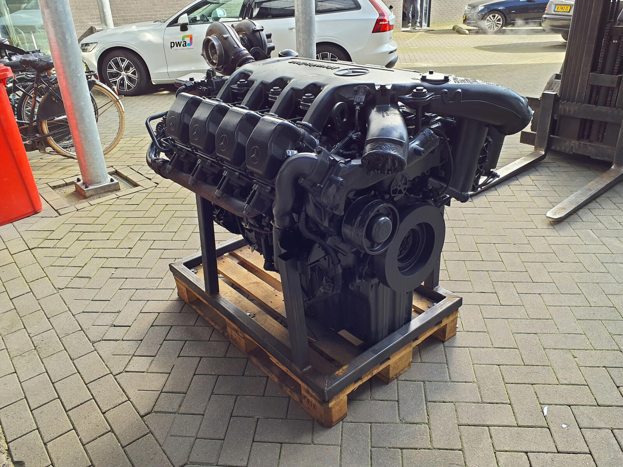 Mercedes-Benz GMK 6400 engine OM502LA - Motor for Mobilkran: bilde 4 Mercedes-Benz GMK 6400 engine OM502LA - Motor for Mobilkran: bilde 4