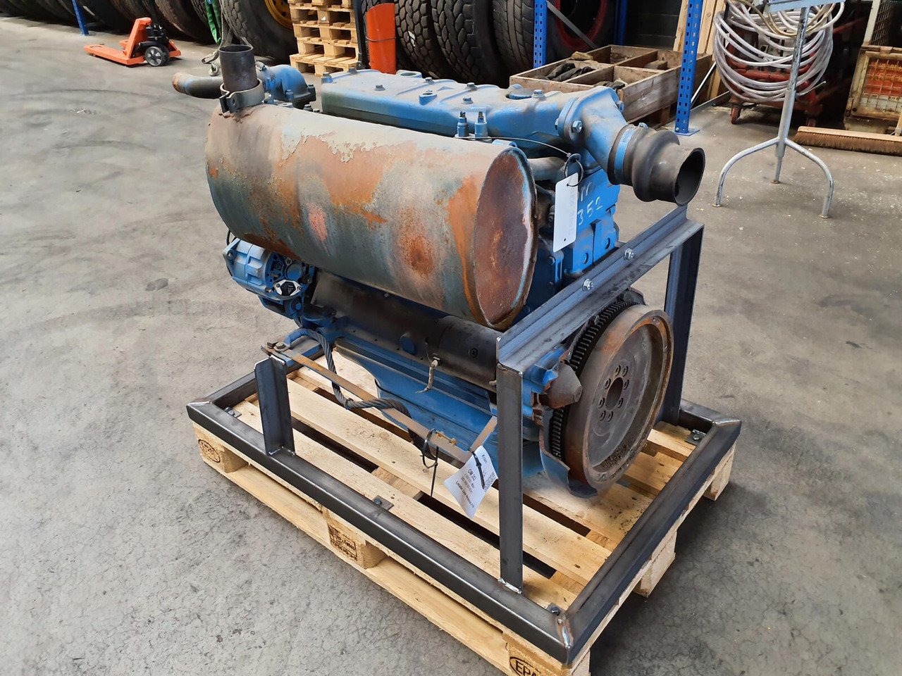 Mercedes-Benz LTM 1070 engine Mercedes OM 352 A - Motor for Mobilkran: bilde 2 Mercedes-Benz LTM 1070 engine Mercedes OM 352 A - Motor for Mobilkran: bilde 2