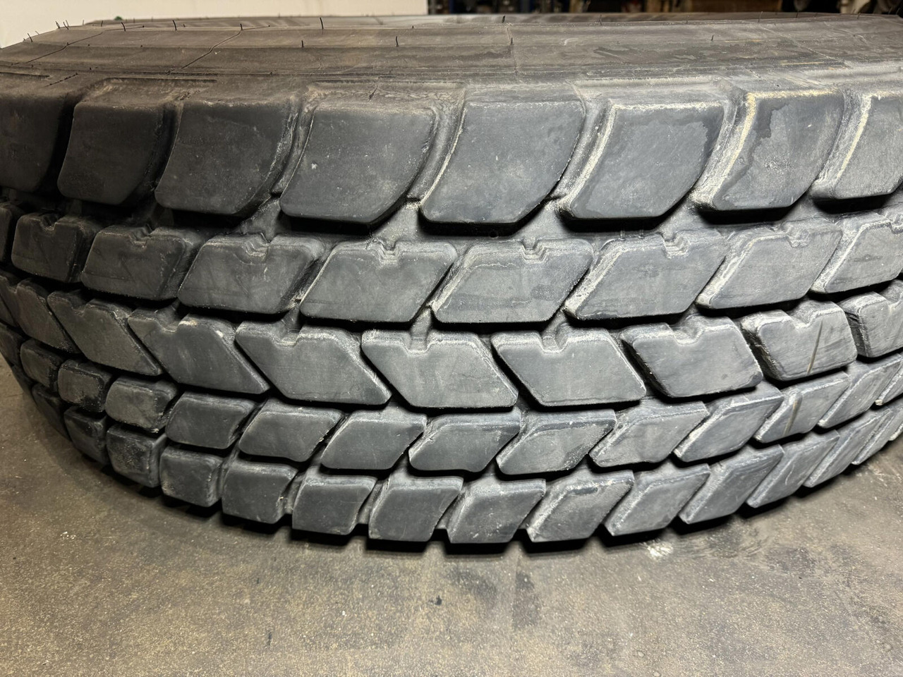Michelin Wheel 445/95R25 10 12.3 1p - Komplett hjul: bilde 3 Michelin Wheel 445/95R25 10 12.3 1p - Komplett hjul: bilde 3