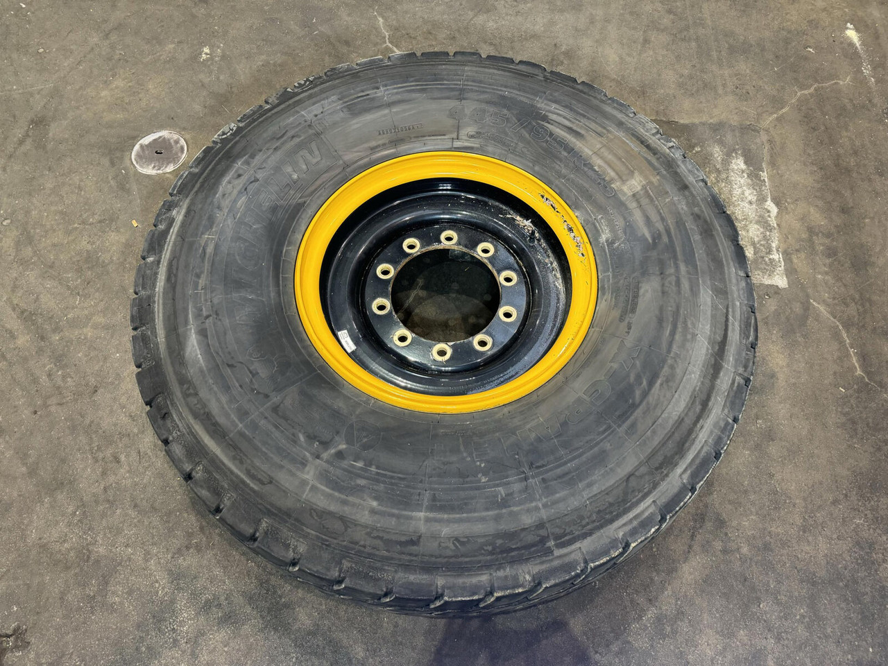Michelin Wheel 445/95R25 10 12.3 1p - Komplett hjul: bilde 1 Michelin Wheel 445/95R25 10 12.3 1p - Komplett hjul: bilde 1