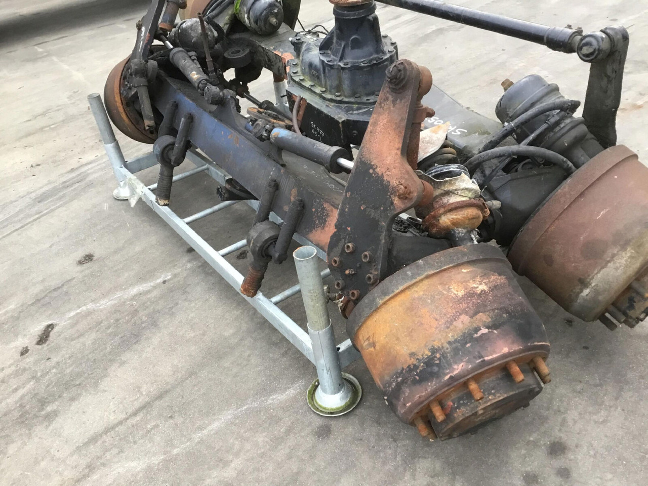 Spierings SK 377 axle 2 - Aksel og deler for Mobilkran: bilde 2 Spierings SK 377 axle 2 - Aksel og deler for Mobilkran: bilde 2