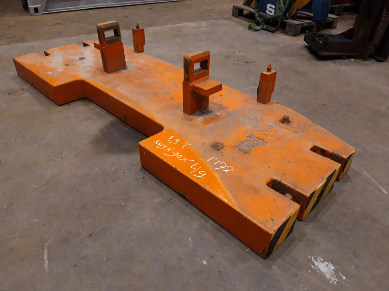 Terex AC 155 counterweight 1,9 ton - Motvekt for Mobilkran: bilde 4 Terex AC 155 counterweight 1,9 ton - Motvekt for Mobilkran: bilde 4