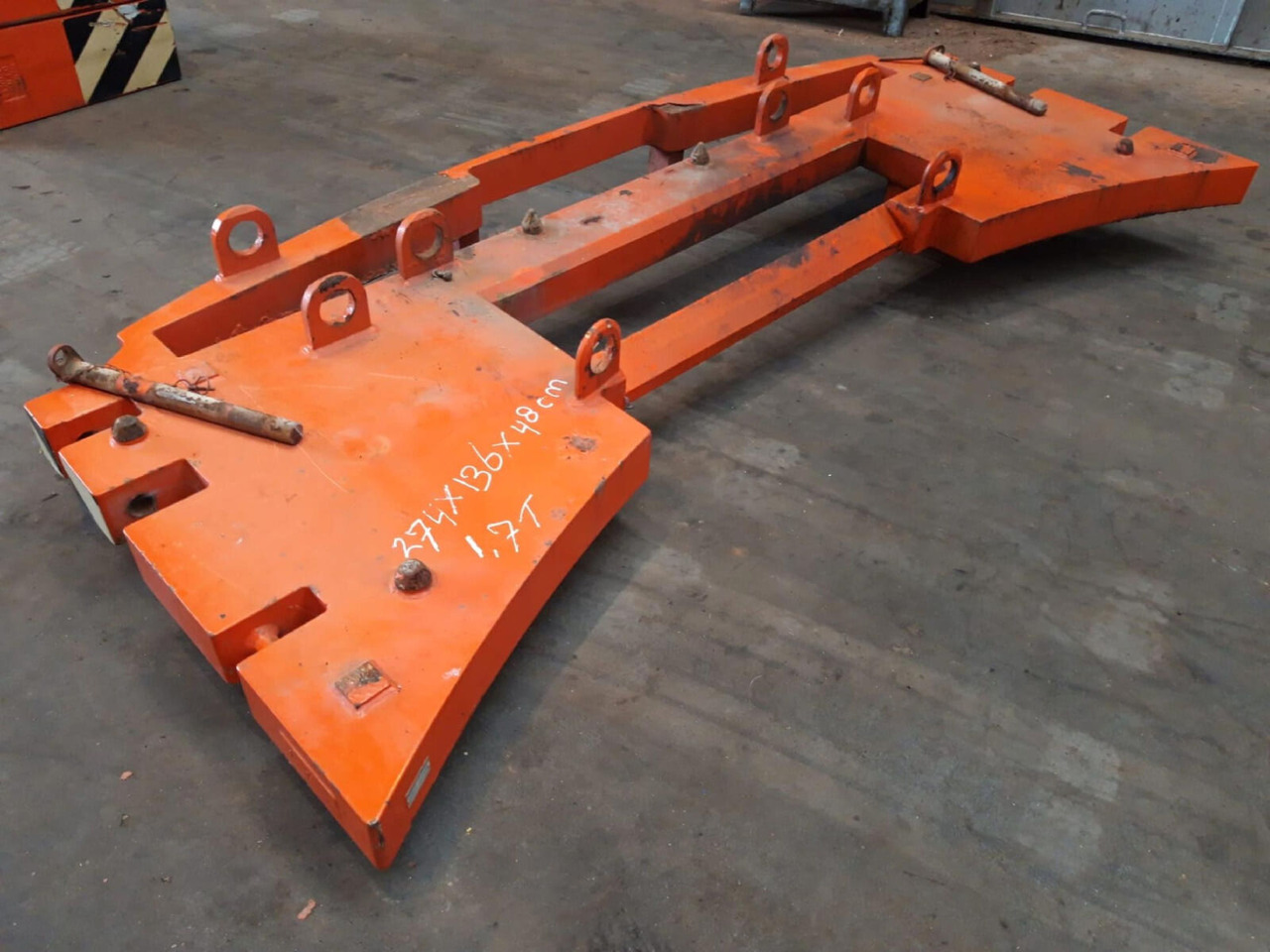 Terex AC 205 counterweight 1,7 ton - Motvekt for Mobilkran: bilde 3 Terex AC 205 counterweight 1,7 ton - Motvekt for Mobilkran: bilde 3