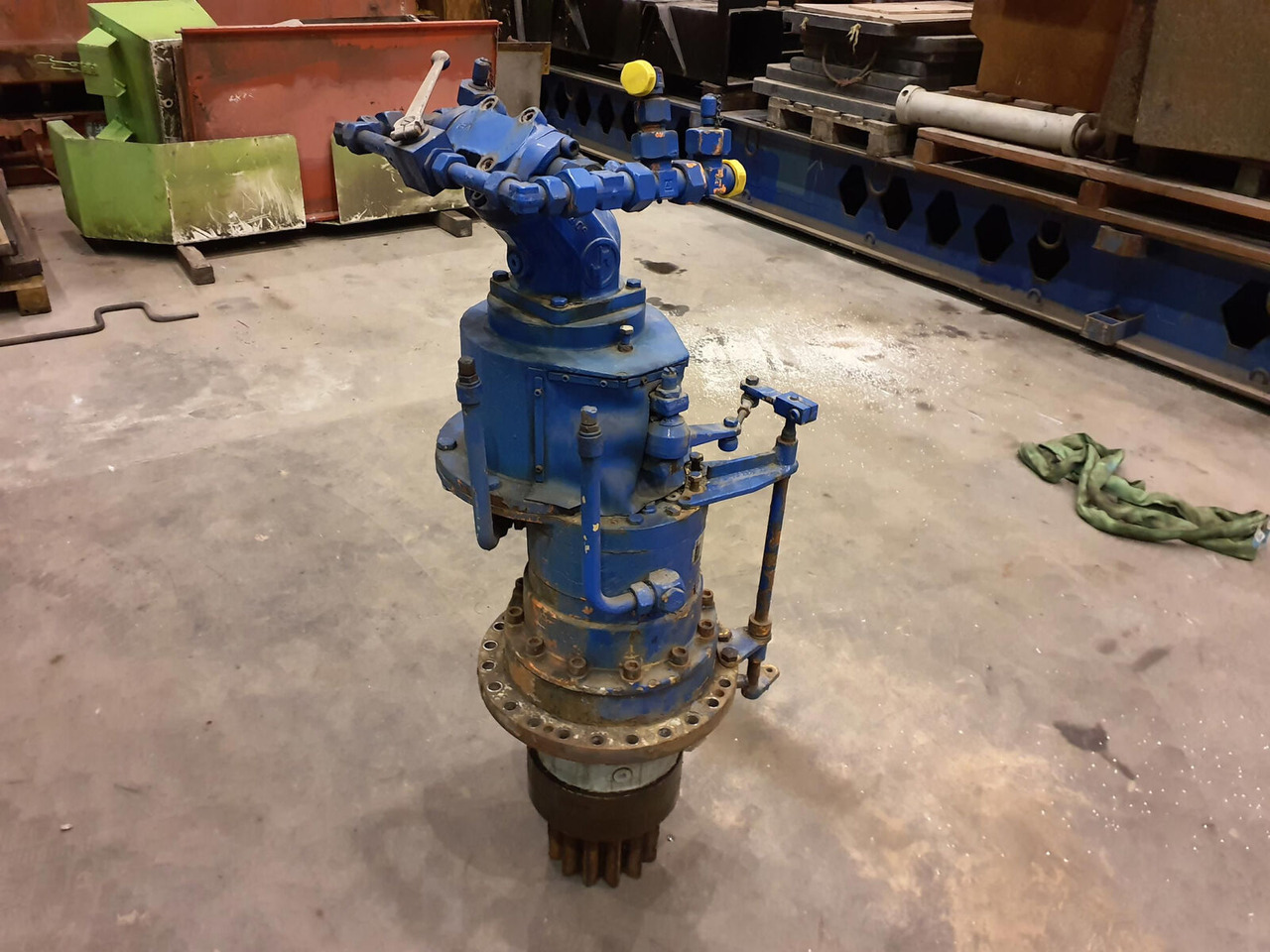 Terex HC 340 slewing gear - Svingmotor for Mobilkran: bilde 1 Terex HC 340 slewing gear - Svingmotor for Mobilkran: bilde 1