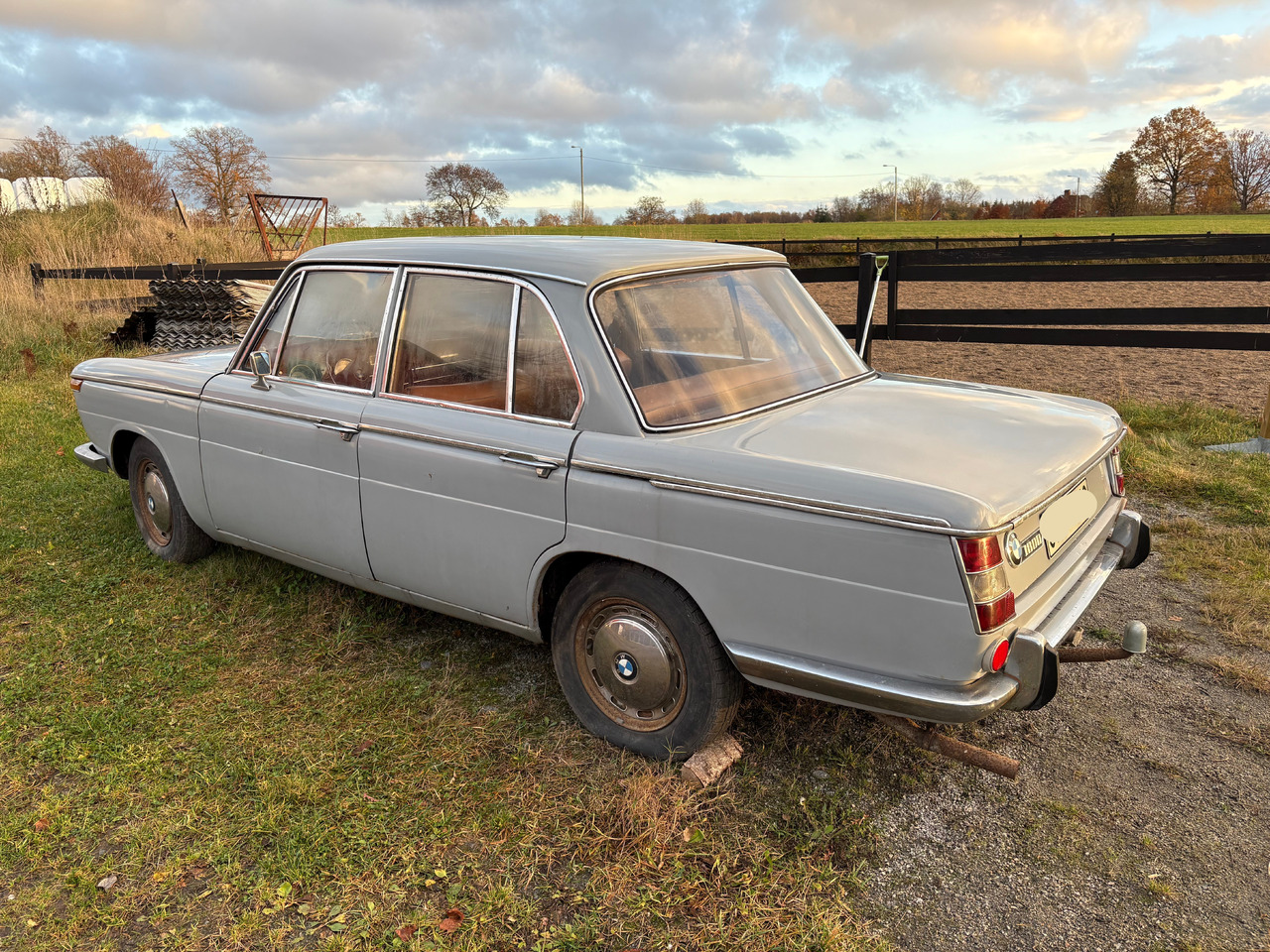 BMW - 1800 1966 - Personenbil: bilde 5 BMW - 1800 1966 - Personenbil: bilde 5