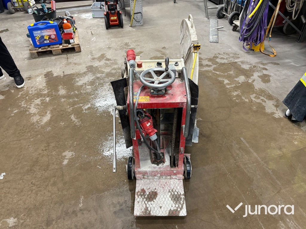 Betongsåg - Betongutstyr: bilde 2 Betongsåg - Betongutstyr: bilde 2