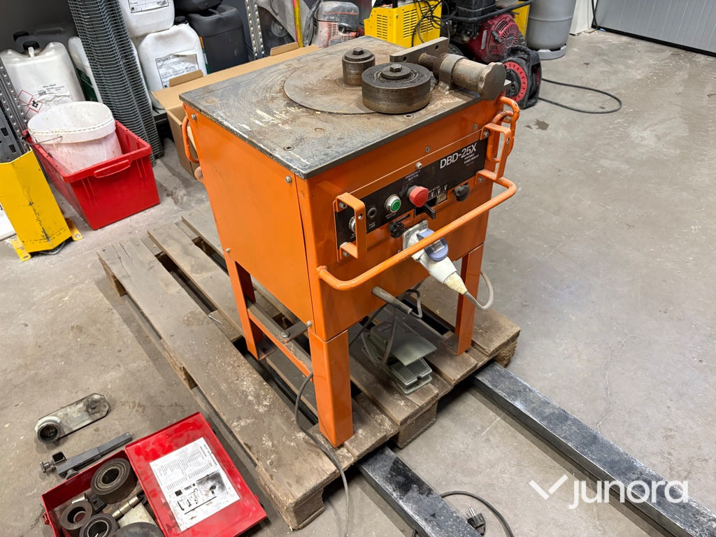 Bockmaskin - DBD-25X - Metallbearbeidingsmaskin: bilde 1 Bockmaskin - DBD-25X - Metallbearbeidingsmaskin: bilde 1