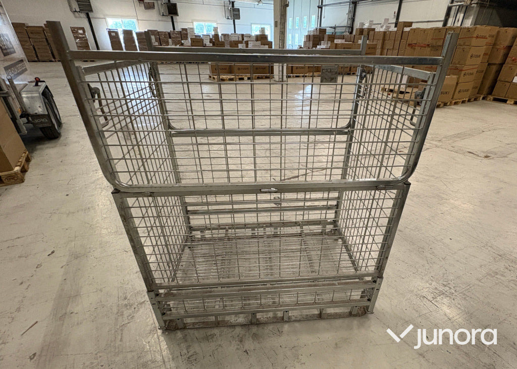 Gallerburar - K. Hartwall, 21st - Lagerutstyr: bilde 1 Gallerburar - K. Hartwall, 21st - Lagerutstyr: bilde 1