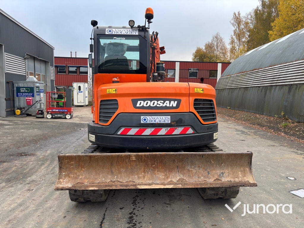 Grävmaskin - Doosan DX85R-3 - Beltegraver: bilde 4 Grävmaskin - Doosan DX85R-3 - Beltegraver: bilde 4