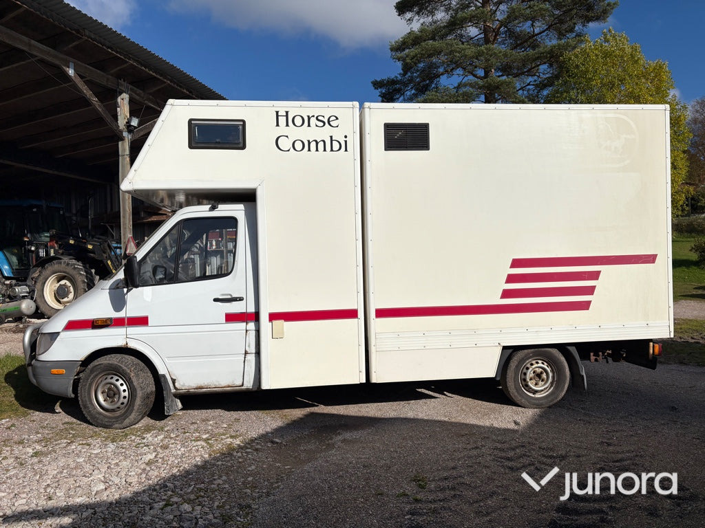 Hästtransport Mercedes-Benz 316 CDI - Alkovebil: bilde 2 Hästtransport Mercedes-Benz 316 CDI - Alkovebil: bilde 2