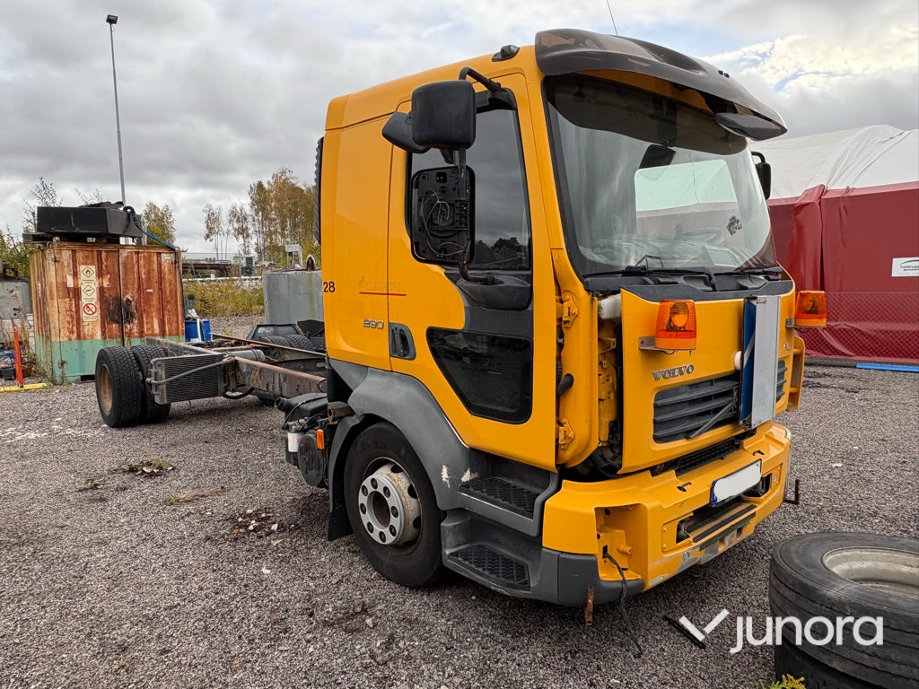 Lastbil Volvo FL 4*2 - Chassis lastebil: bilde 4 Lastbil Volvo FL 4*2 - Chassis lastebil: bilde 4