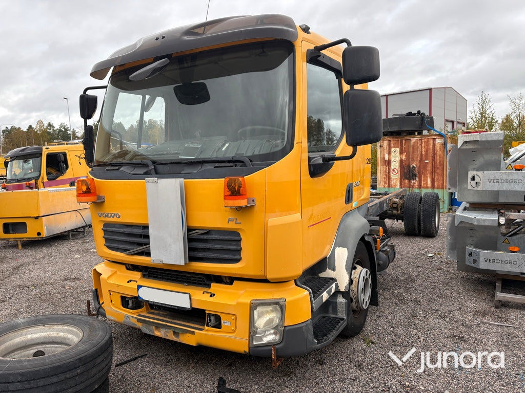 Lastbil Volvo FL 4*2 - Chassis lastebil: bilde 1 Lastbil Volvo FL 4*2 - Chassis lastebil: bilde 1