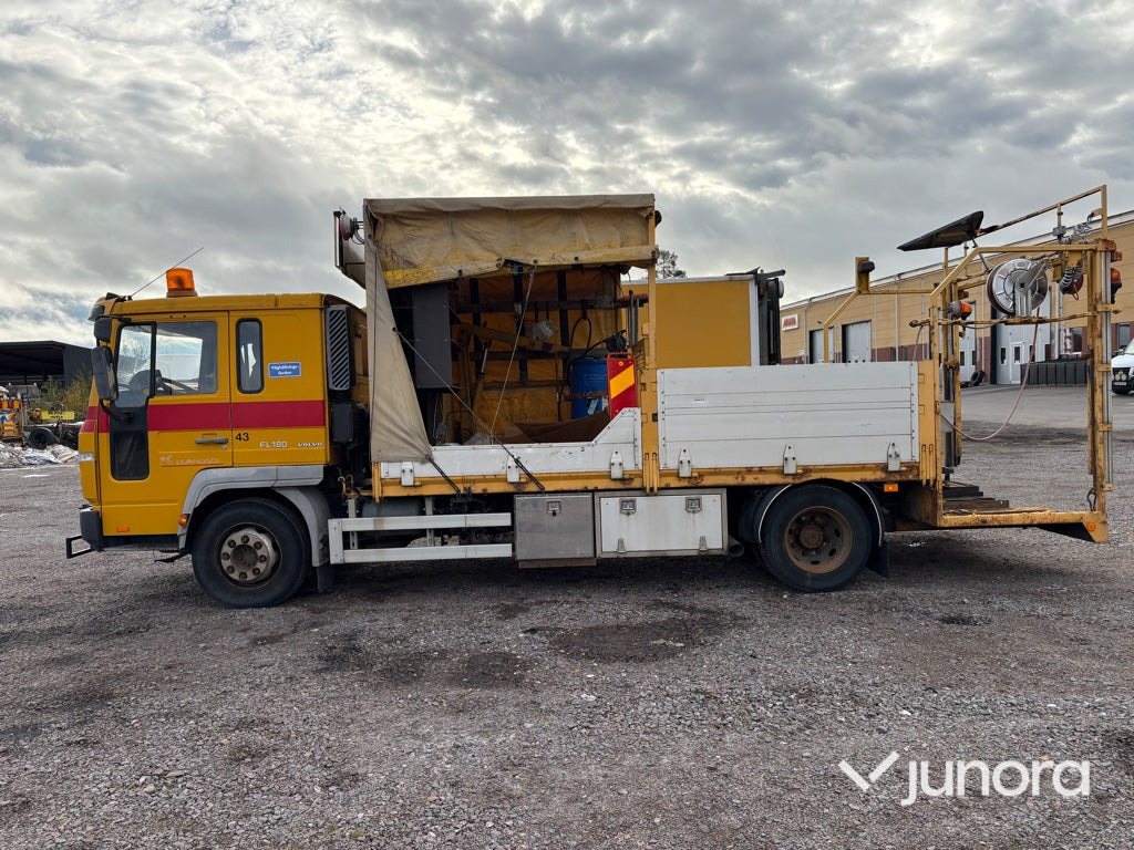 Lastbil Volvo FL611 4X2 - Planbil: bilde 4 Lastbil Volvo FL611 4X2 - Planbil: bilde 4