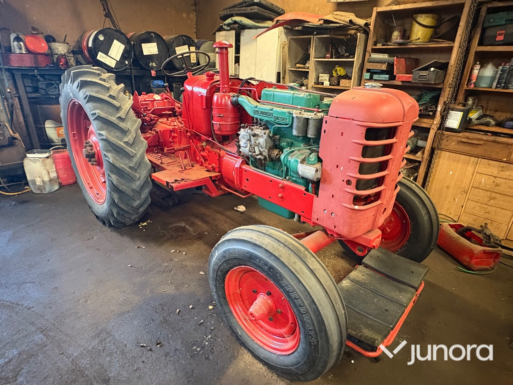 Traktor - Boxer, 350 - Traktor: bilde 1 Traktor - Boxer, 350 - Traktor: bilde 1