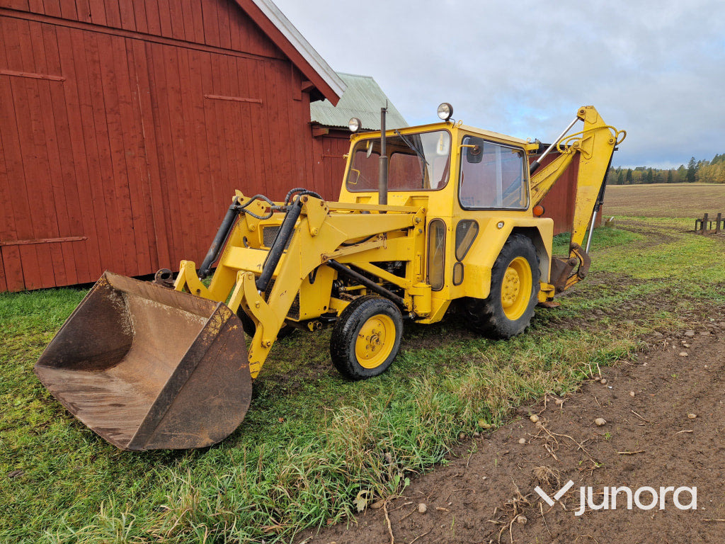 Traktorgrävare Massey Ferguson 40 R - Traktorgraver: bilde 1 Traktorgrävare Massey Ferguson 40 R - Traktorgraver: bilde 1