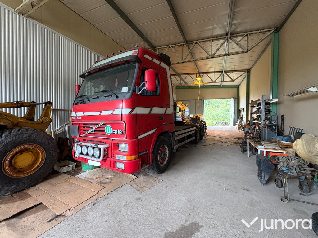 Lastbil - Volvo, FH12 6X2 - Trekkvogn: bilde 1 Lastbil - Volvo, FH12 6X2 - Trekkvogn: bilde 1