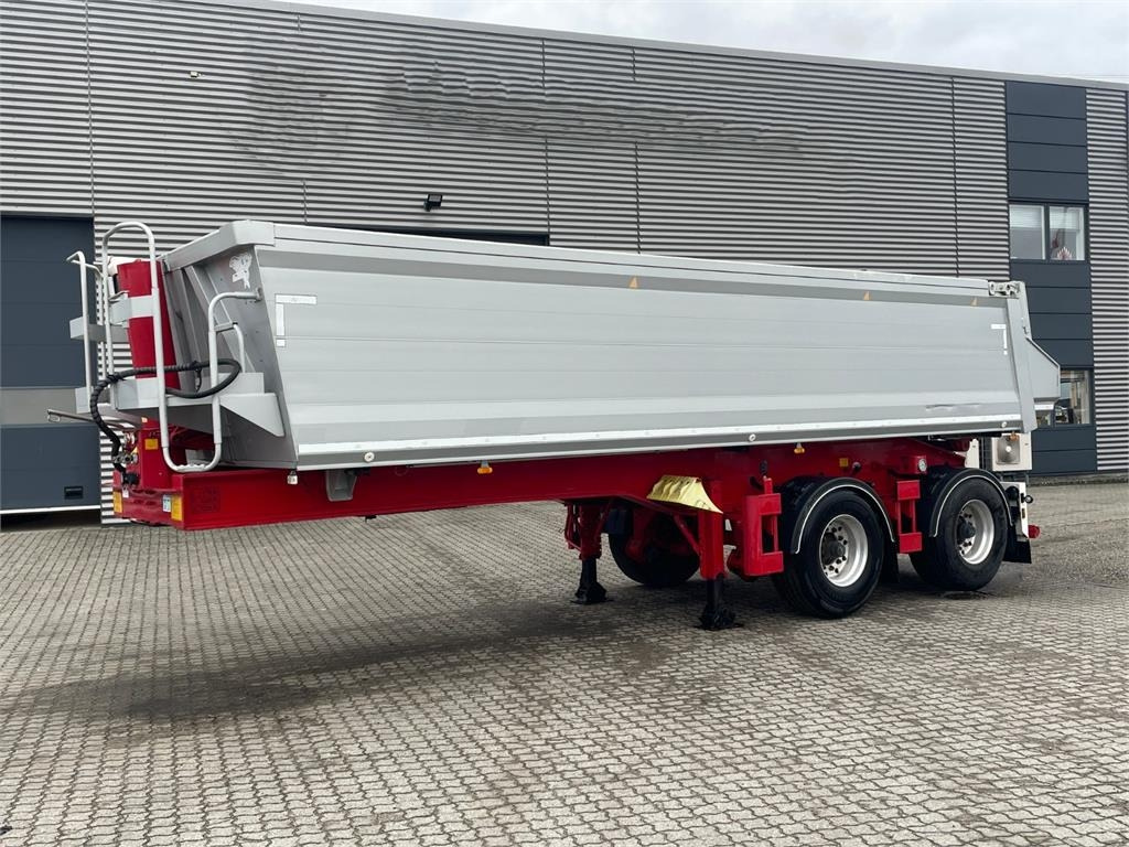 Benalu 2-aks 24m3 alu chassis - Tippsemi: bilde 4 Benalu 2-aks 24m3 alu chassis - Tippsemi: bilde 4