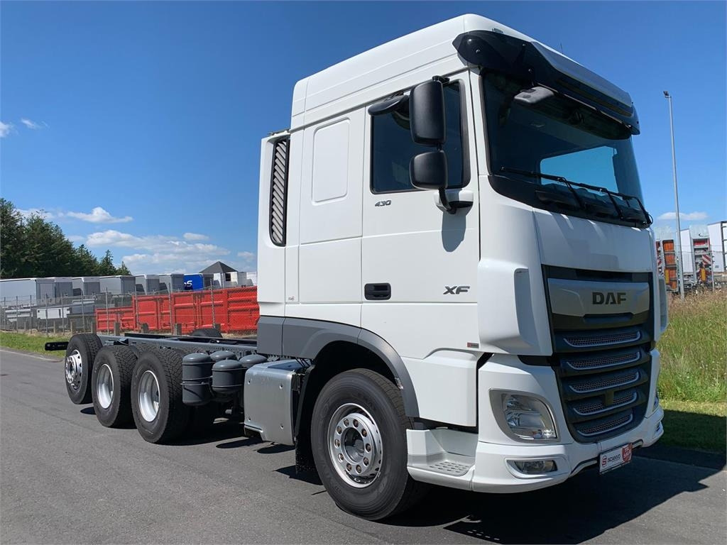 DAF XF 430 FAW 8x4*4 Tridem - Liftdumper lastebil: bilde 1 DAF XF 430 FAW 8x4*4 Tridem - Liftdumper lastebil: bilde 1