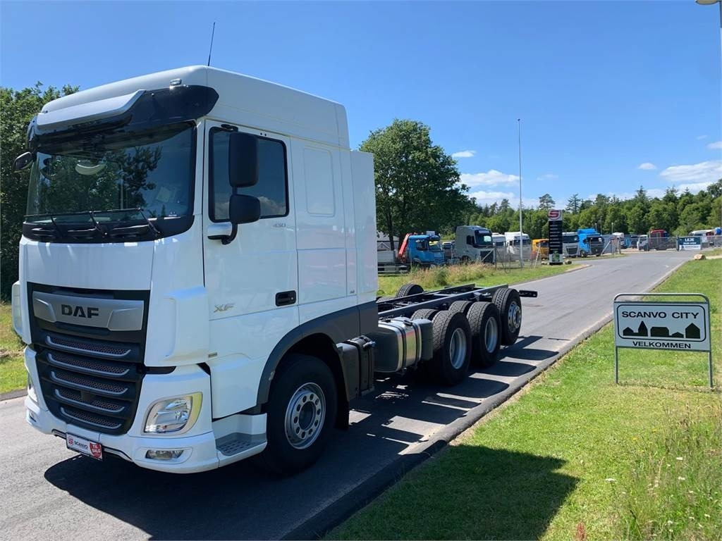 DAF XF 430 FAW 8x4*4 Tridem - Liftdumper lastebil: bilde 2 DAF XF 430 FAW 8x4*4 Tridem - Liftdumper lastebil: bilde 2