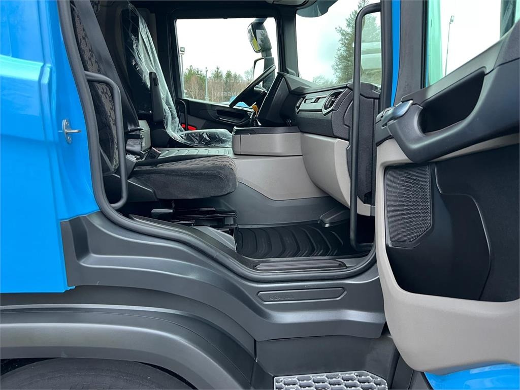 Scania P280 B 4x2 NB - Kapellbil: bilde 3 Scania P280 B 4x2 NB - Kapellbil: bilde 3