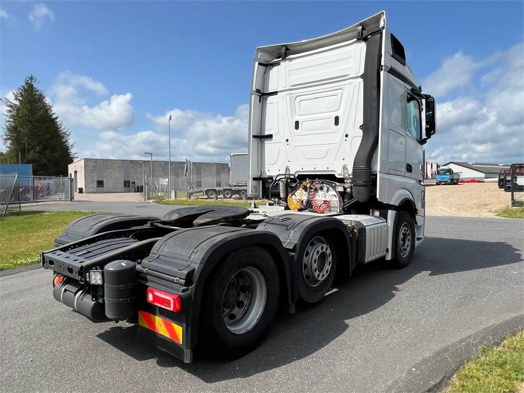 Mercedes-Benz Actros 2548 LS - Trekkvogn: bilde 4 Mercedes-Benz Actros 2548 LS - Trekkvogn: bilde 4